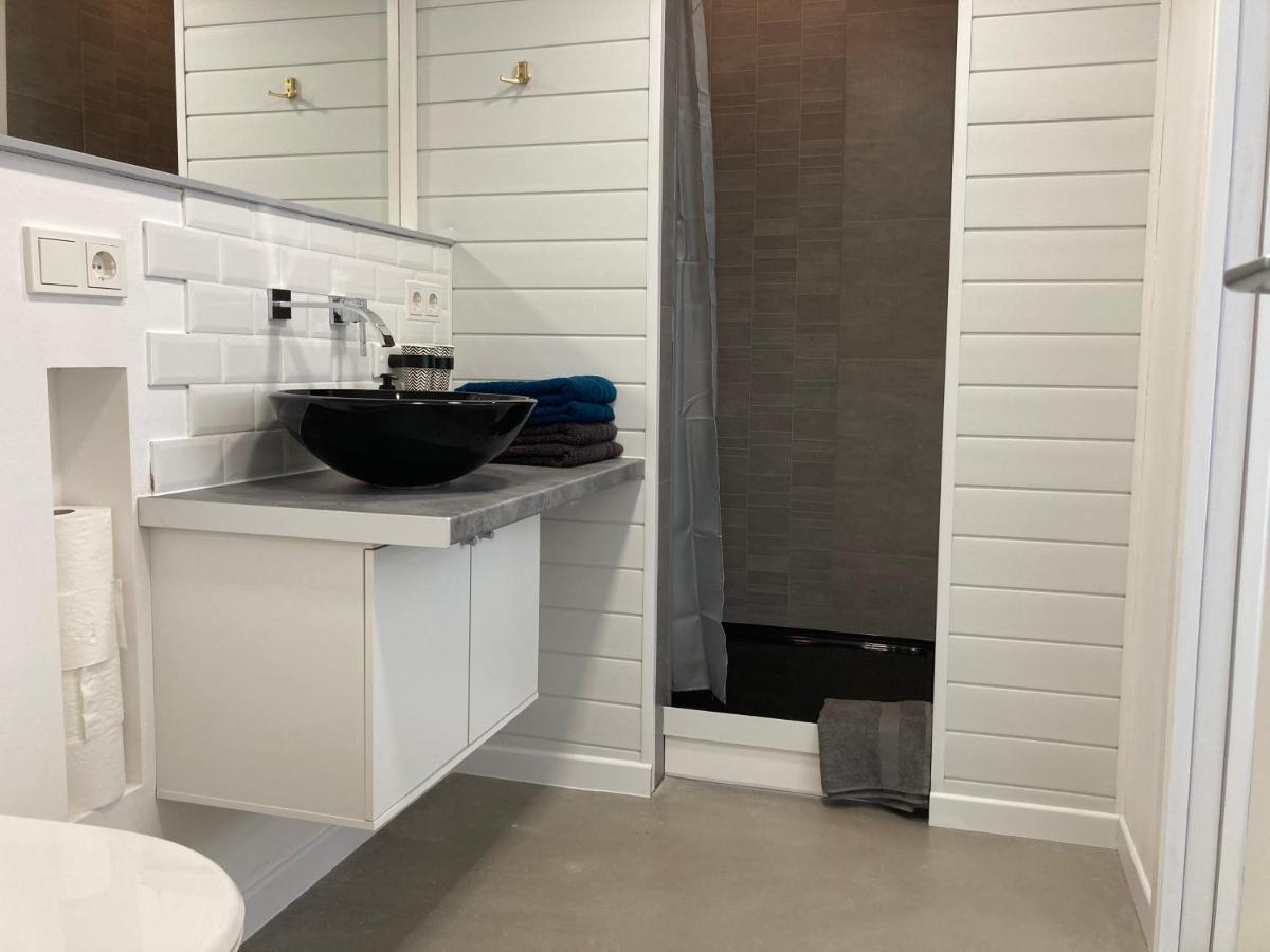 Living At Saarpartments - Adultsonly - Business & Holiday Homes With Kitchen For Long- And Short Term Stay, 3 Min To St Johanner Markt And Points Of Interest Саарбрюккен Экстерьер фото